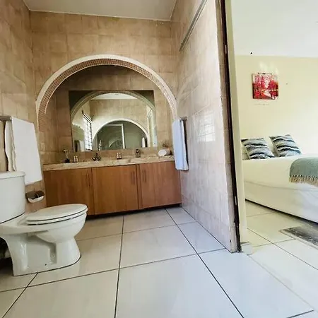 Mondeor Holiday Home Johannesburg Buitenkant foto
